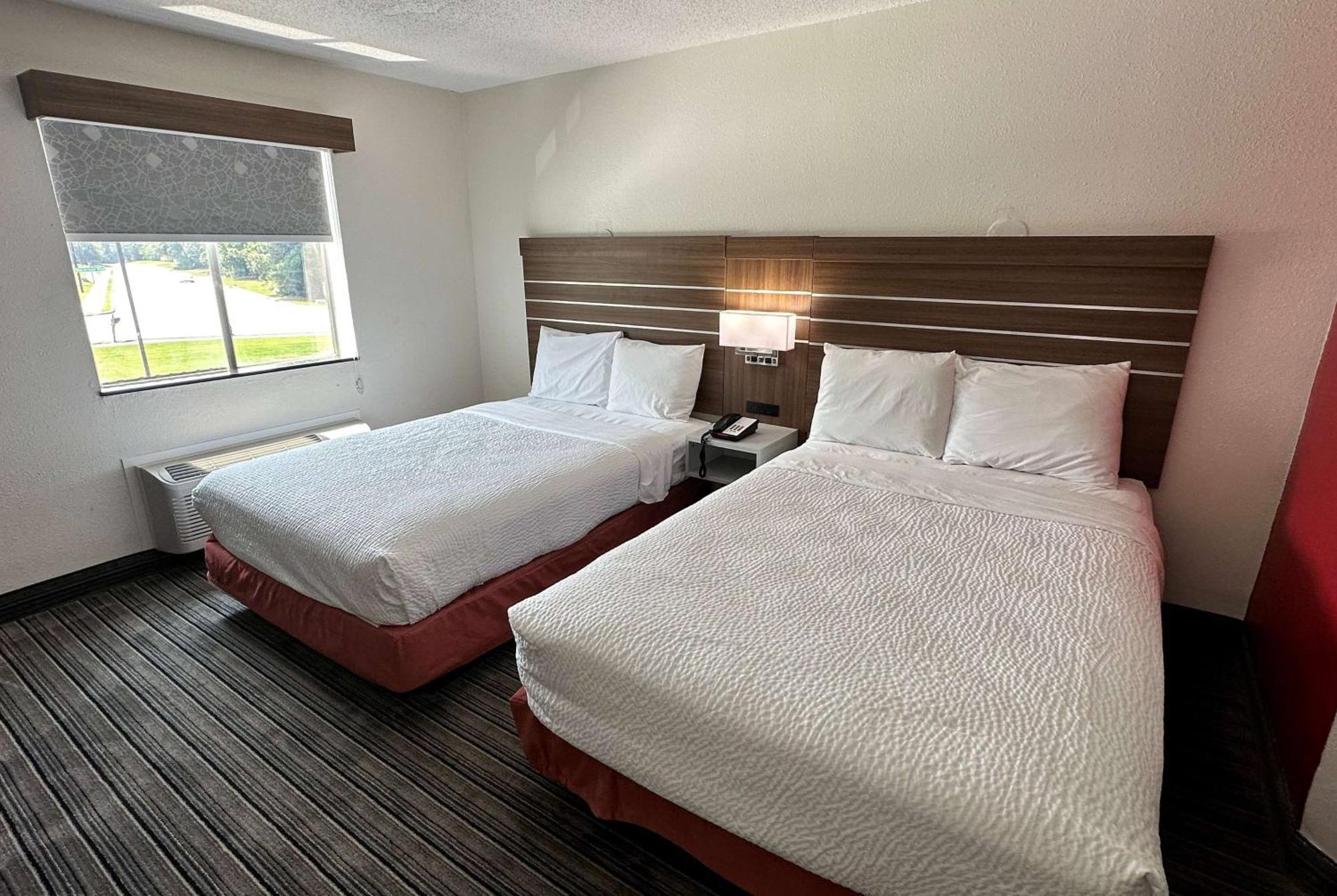 Отель Ramada By Wyndham Lithia Springs Atlanta Экстерьер фото
