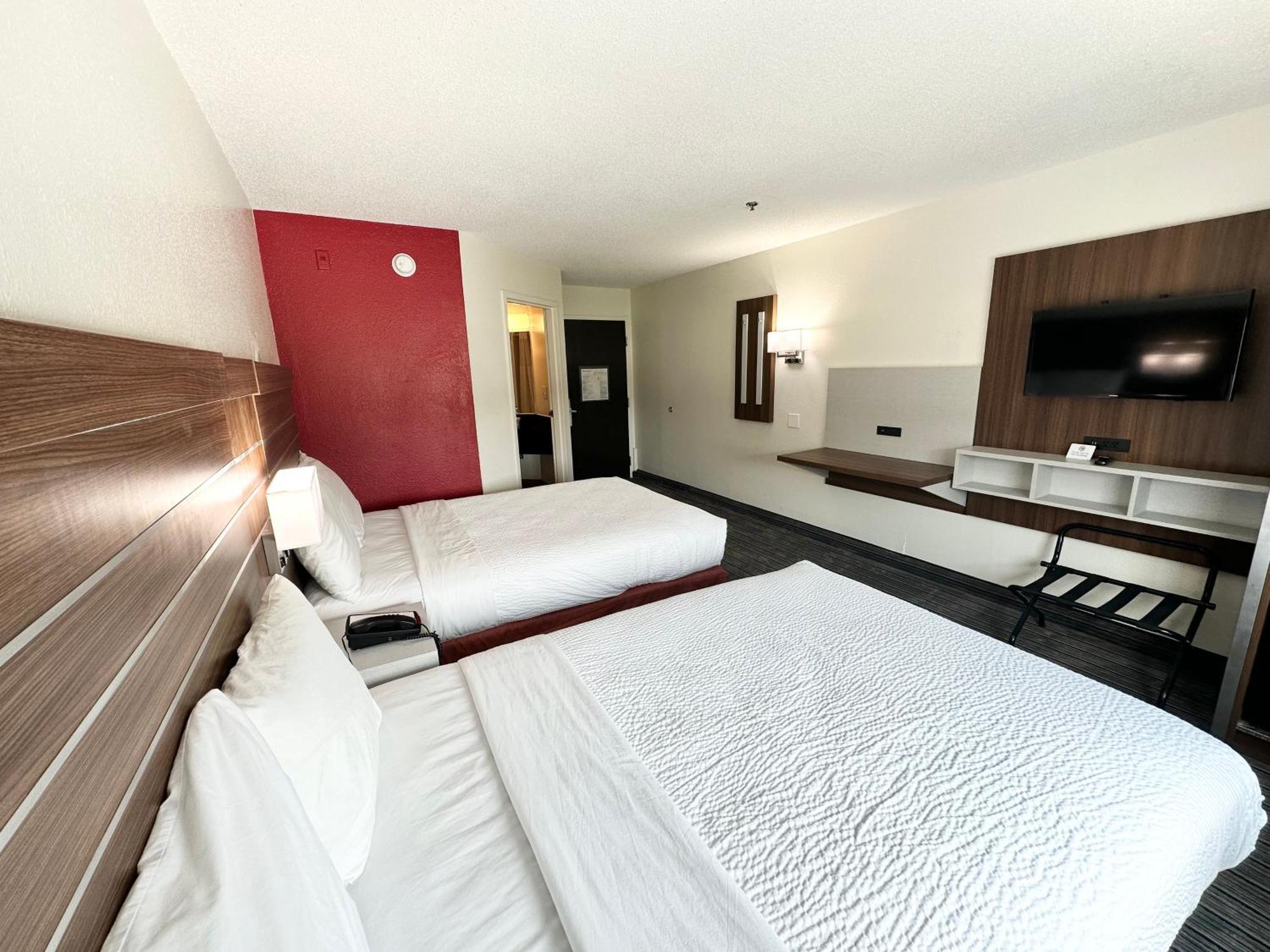 Отель Ramada By Wyndham Lithia Springs Atlanta Экстерьер фото
